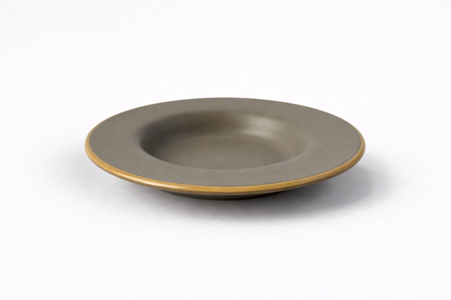 Cerae Earth Noire Stoneware Plate