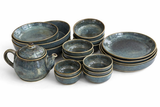 Cerae Noir Edge Stoneware Dinner Set